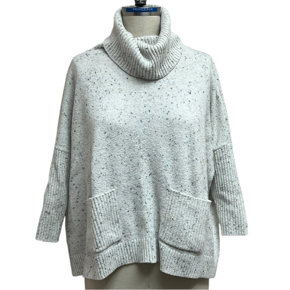 Loft Speckled Short Sleeve Turtle Neck Sweater with Pockets